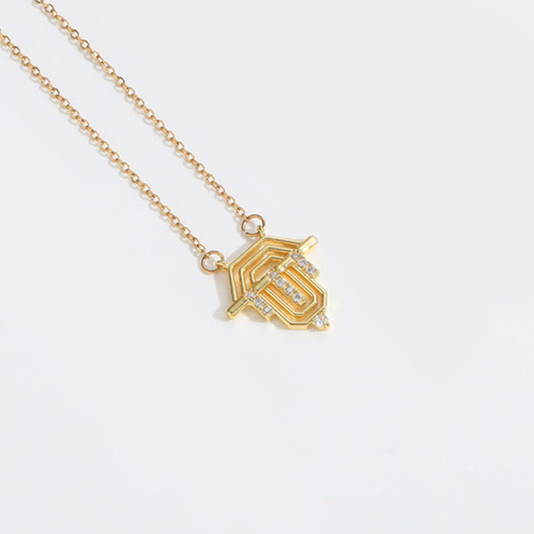 Roman retro flag design pendant necklace for women's collarbone chain