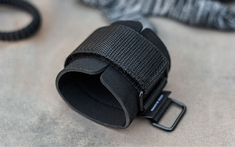 Func. tool rope, equip. tools, phone anti-loss hooks, bag & pant dec. ropes