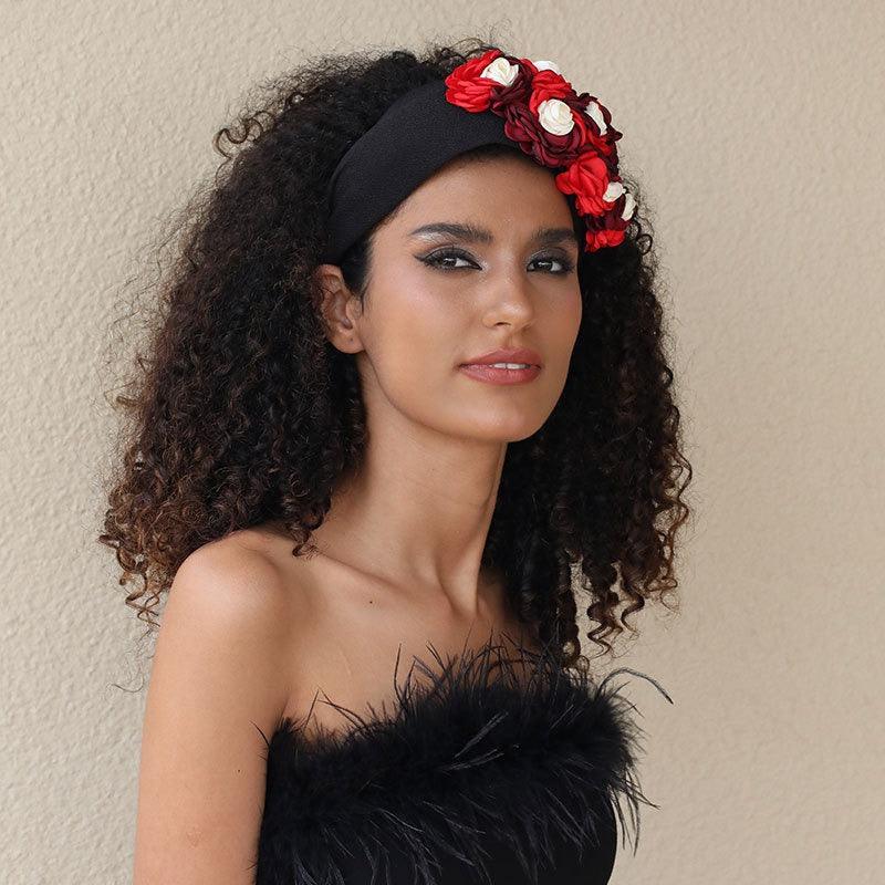 Fashionable design with three-dimensional flower headbands on the side