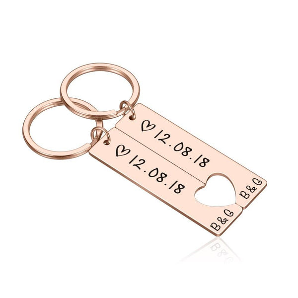 Personalized Heart Keychain Set  Engraved King Date and Name Love Keyring Gift for Couples Girlfriend Boyfriends Key Chain Rings