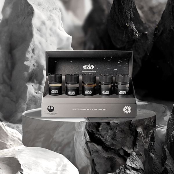 The STAR WARS ™ Light Vs Dark Side Discovery set