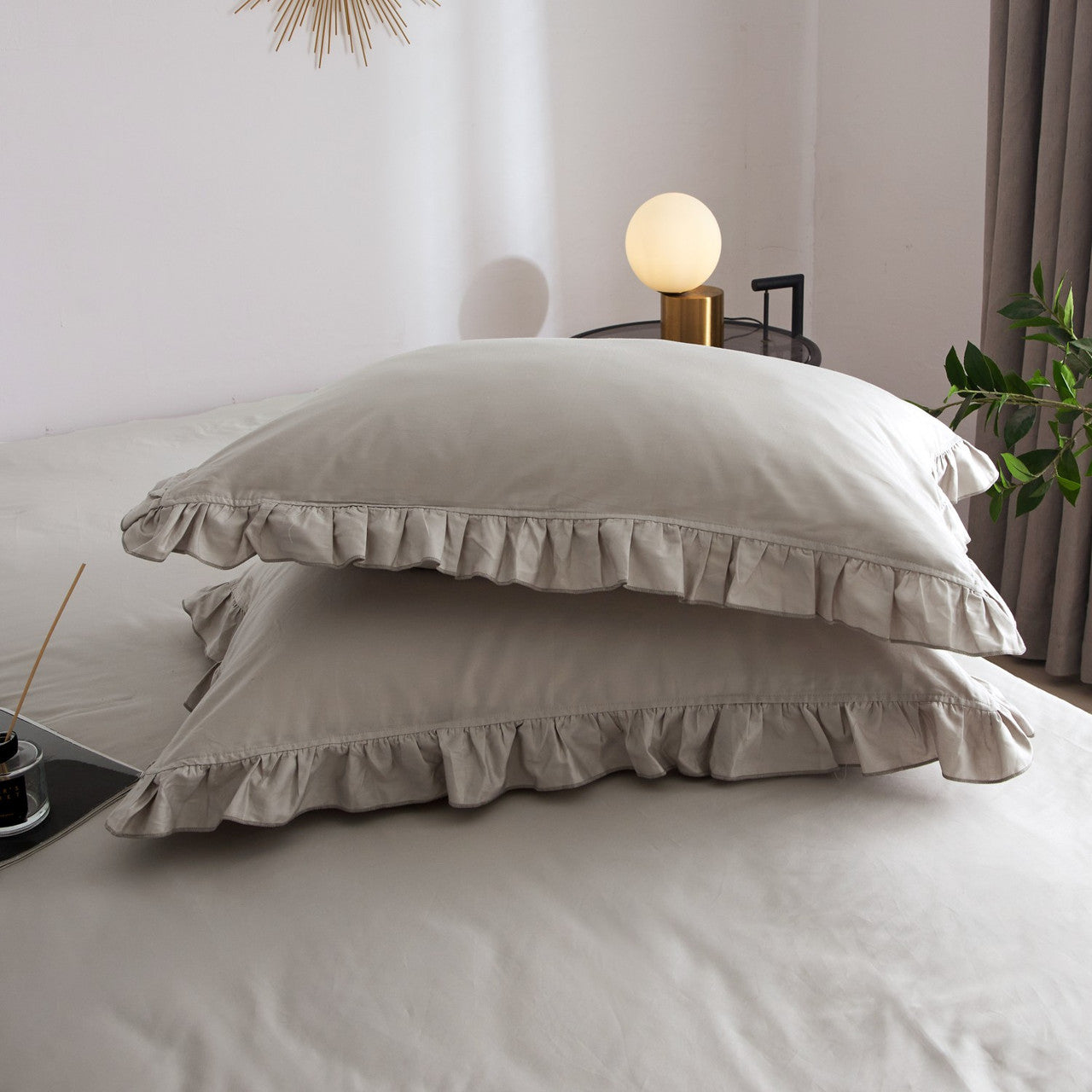 Dolce Mela Ruffle Bedding Luxury Duvet Cover Set  - Alexander