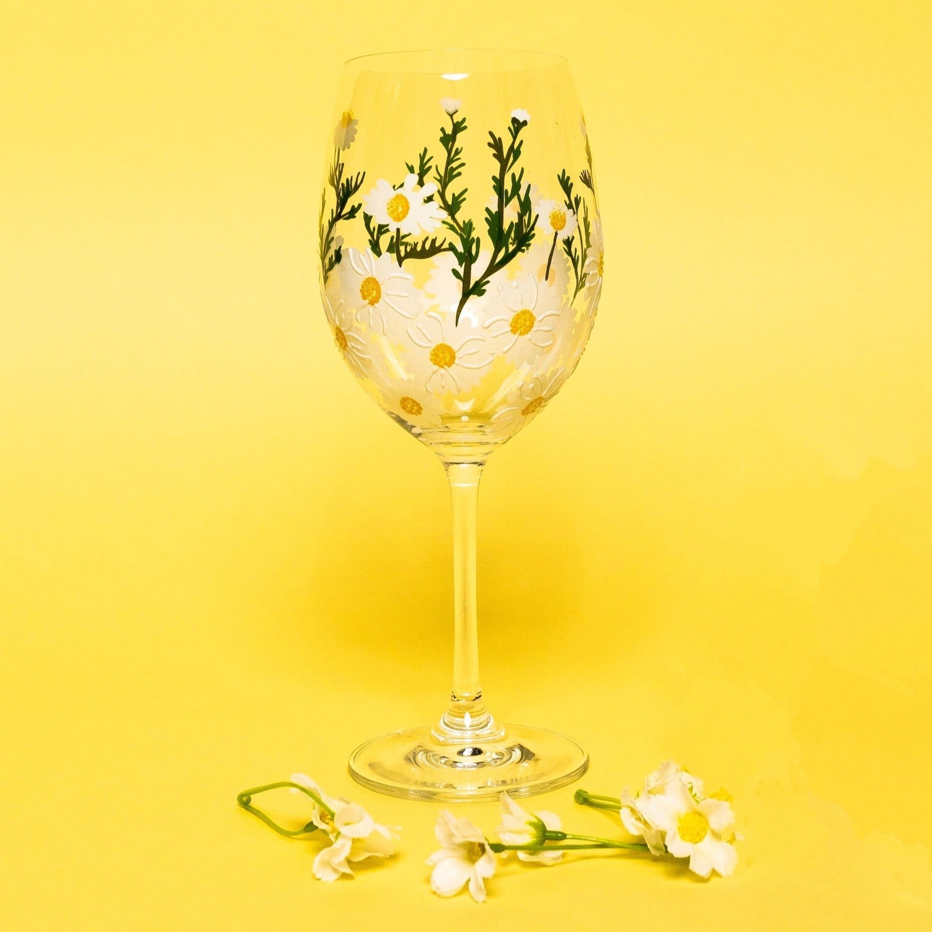 Painted Daisy Wine Glasses Jersey Art Glass