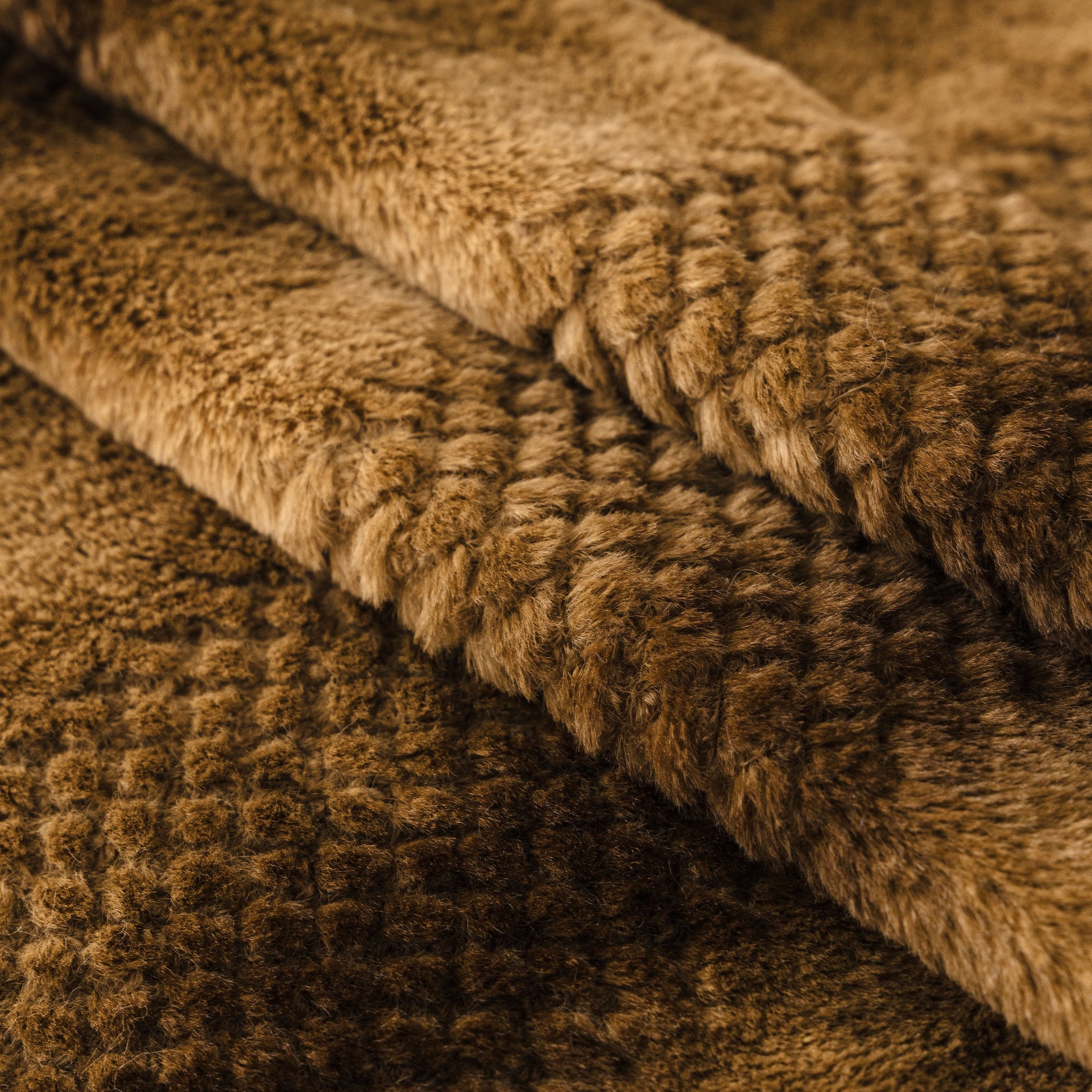 Faux Fur Sofa Cover Washable Furniture Protector for Sectional Warm & Fuzzy Slipcover