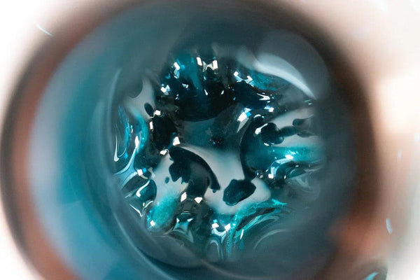 Flora Decanter • Lake Edition • Deep Blue • Sand - Gifts for You 'n Me
