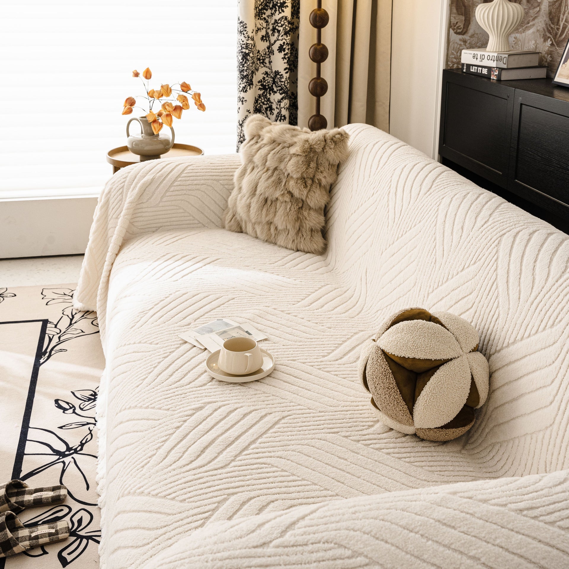 Plush Fleece Washable Sofa Throw Blanket, Soft & Cozy Furniture Protector for Couch