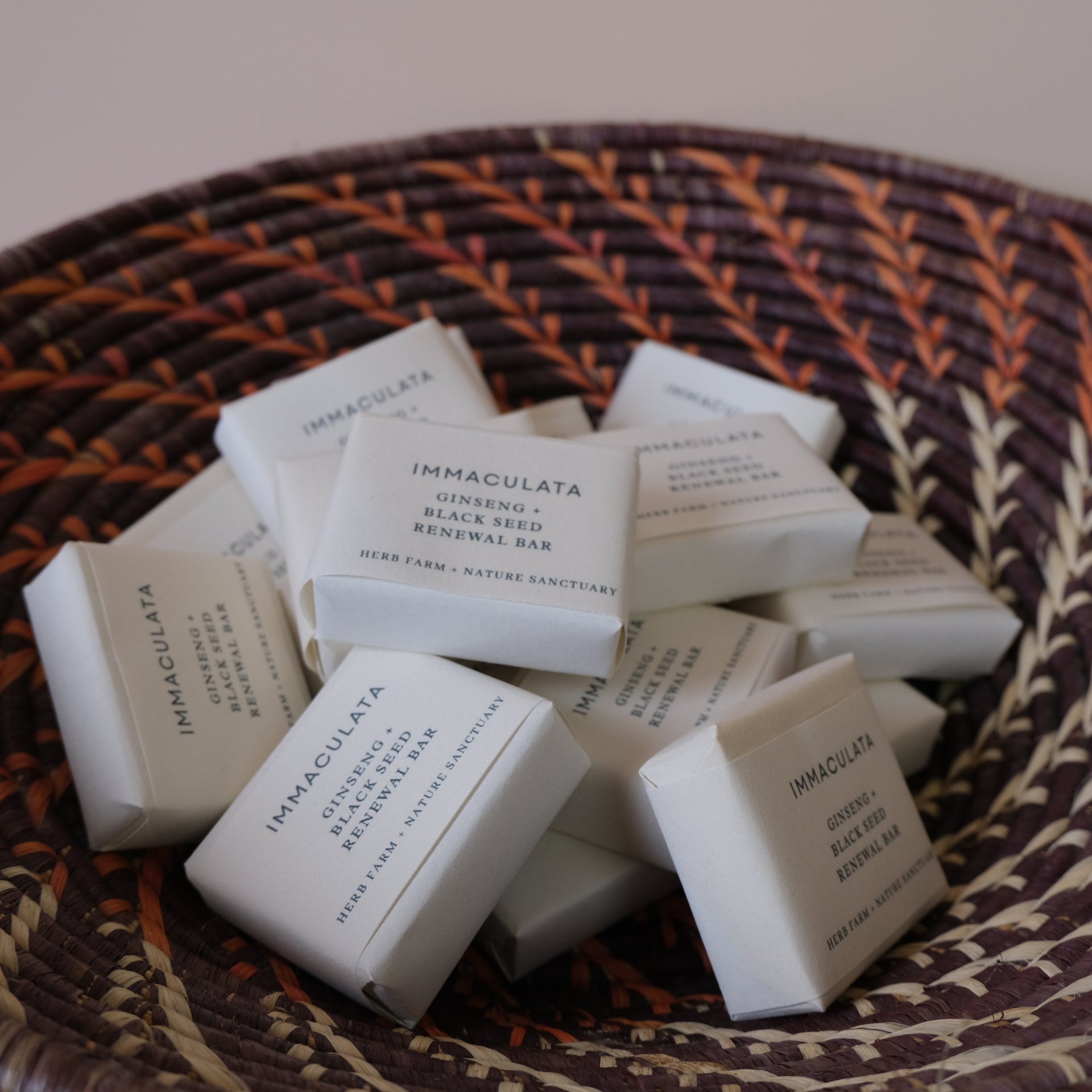 GINSENG + BLACK SEED RENEWAL BAR