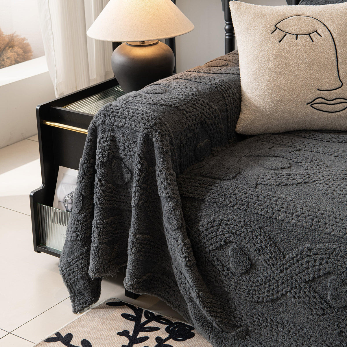 Soft Plush Fleece Throw Blanket for Couch Solid Cute Warm Couch Cover Blanket for Winter