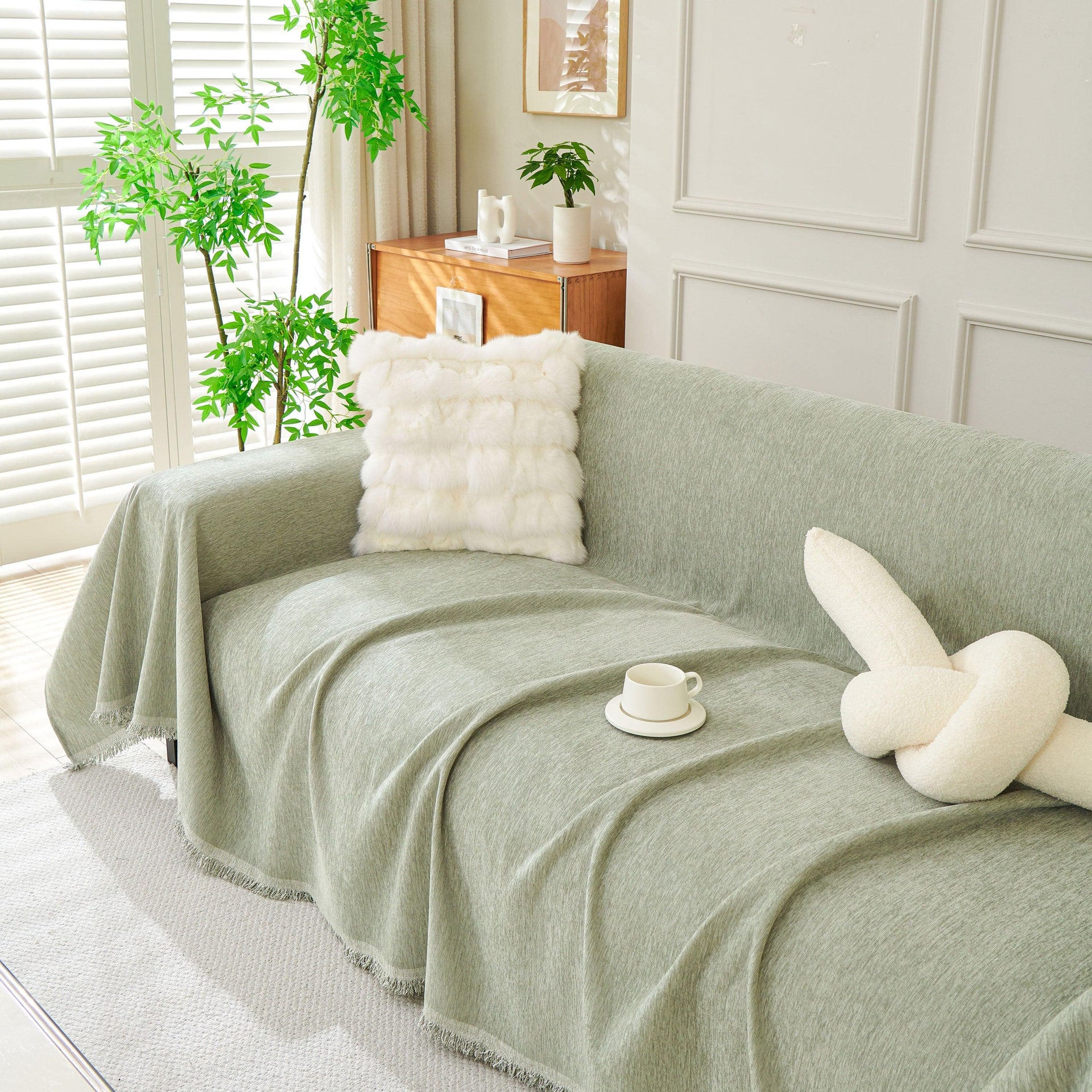 Solid Color Chenille Sofa Throw Blanket, Modern Decor Soft Couch Cover with Fringes