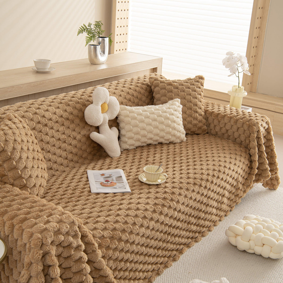 Thick Plush Faux Fur Couch Cover Blanket Warm Fuzzy Blanket Couch Protector for Winter