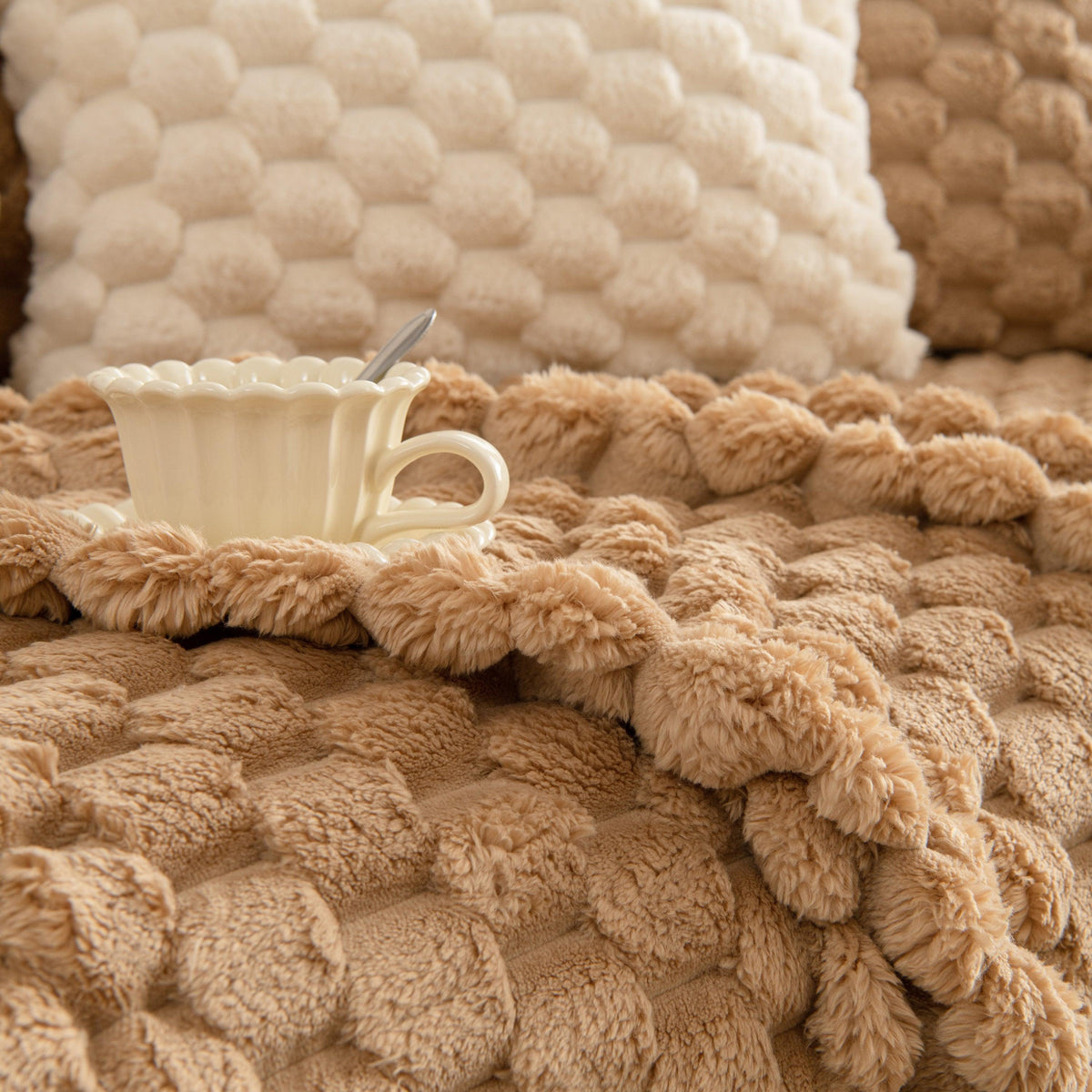 Thick Plush Faux Fur Couch Cover Blanket Warm Fuzzy Blanket Couch Protector for Winter