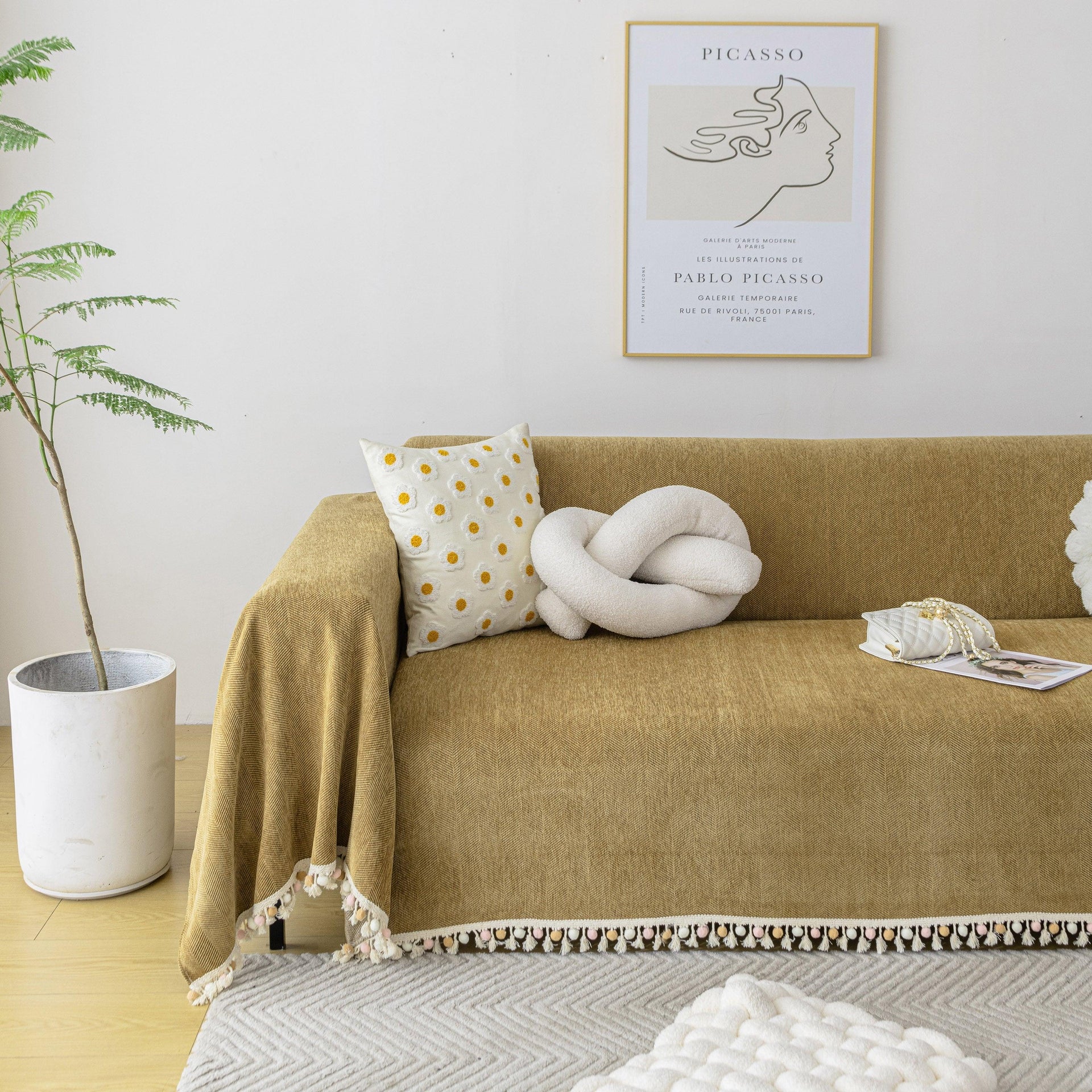 Boho Herringbone Sofa Throw Blanket with Pom Pom Tassels Stylish Furniture Slipcover