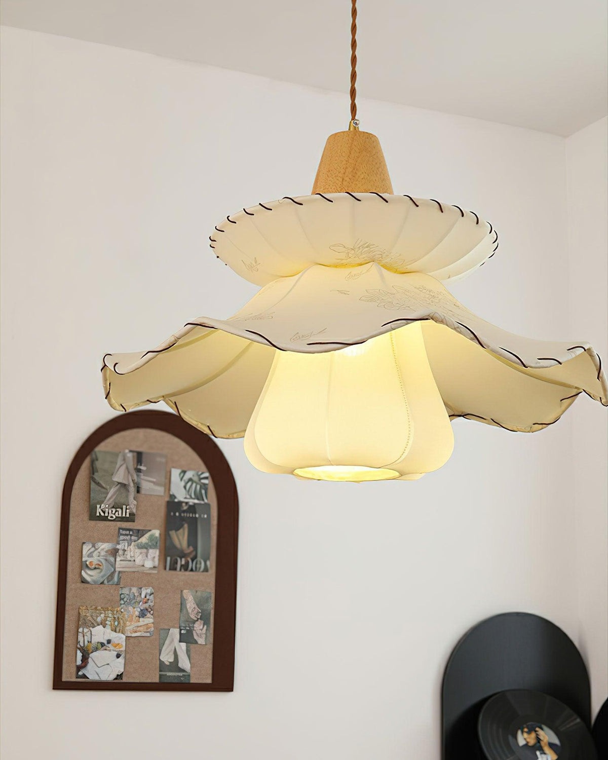 Daisy Charm Pendant Light 17.7