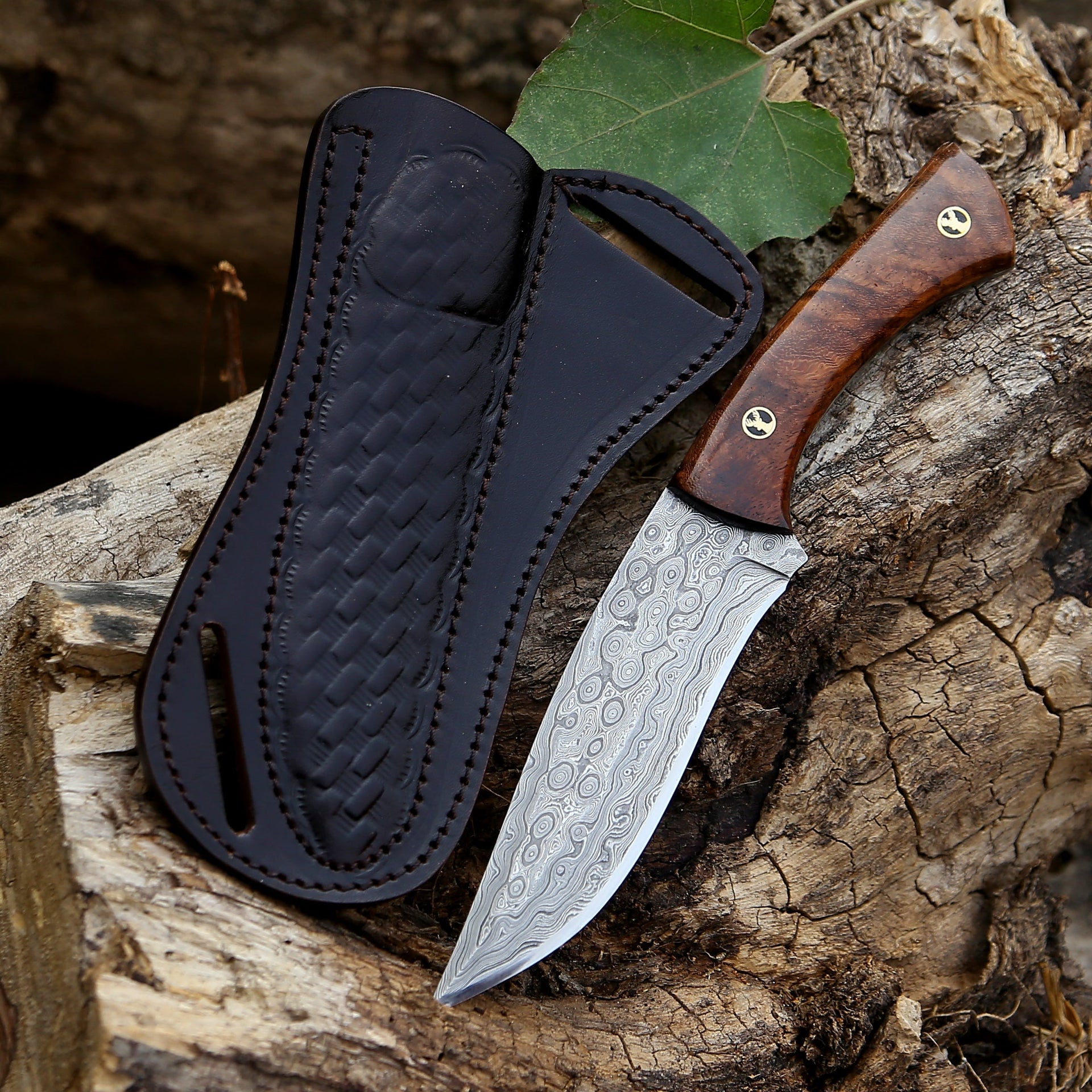 Bloodhound Damascus Steel Knife with Leather Sheath