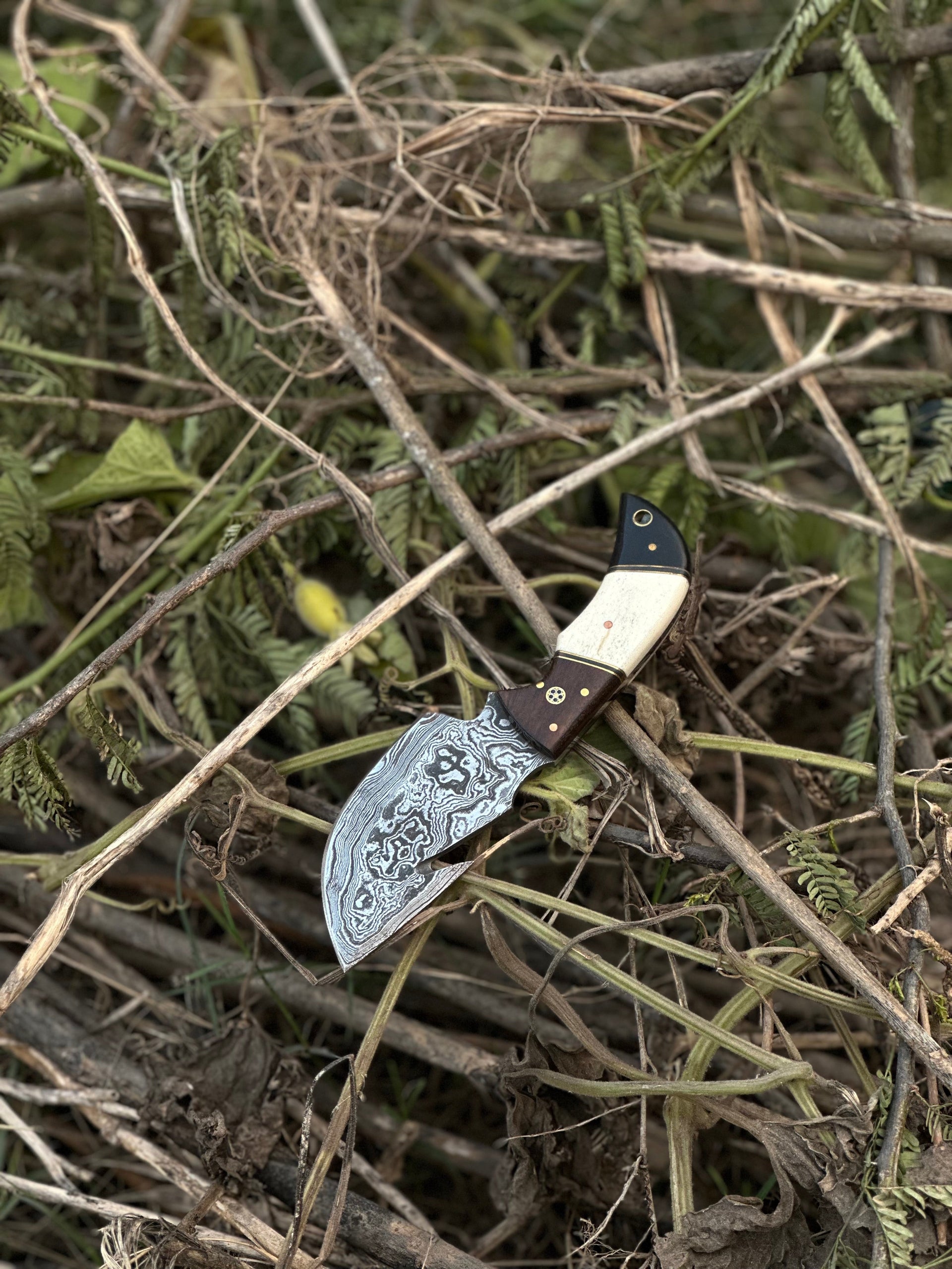 Custom Handmade Damascus Steel Guthook Skinning Knife with Rosewood, Camel Bone & Black Sheet Handle - 7.5” with Leather Sheath