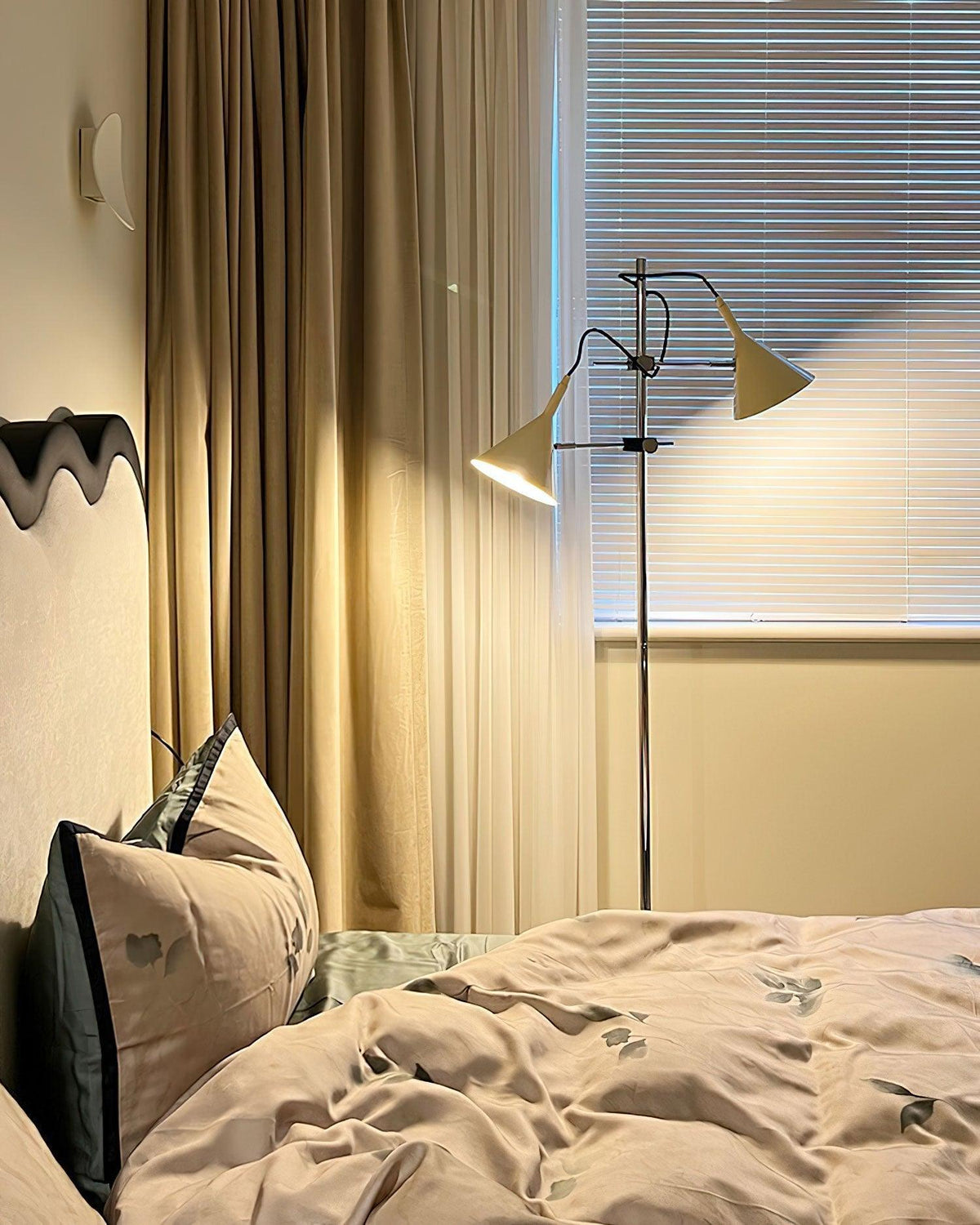 Double Bar Floor Lamp 9.8