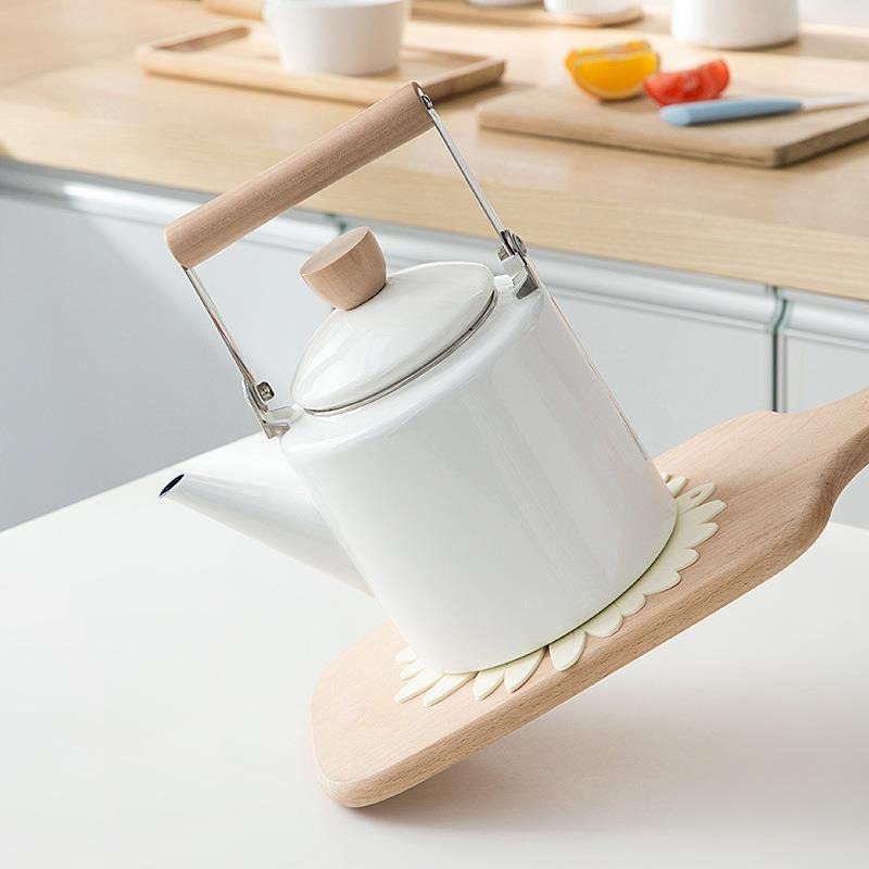 Minimal heat insulation mat, cup mat, European dining table, PVC anti slip and waterproof Nordic dish mat, bowl mat