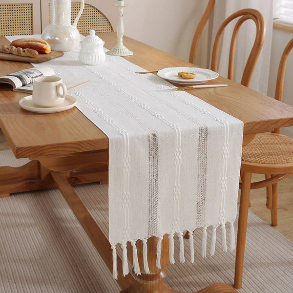 Hand - woven cotton and linen table flag with hollow tassels, suitable for household and rural dining tables