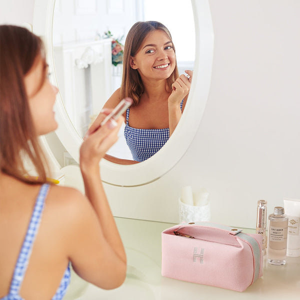 Portable premium canvas makeup bag, large capacity, washable, stylish storage for women