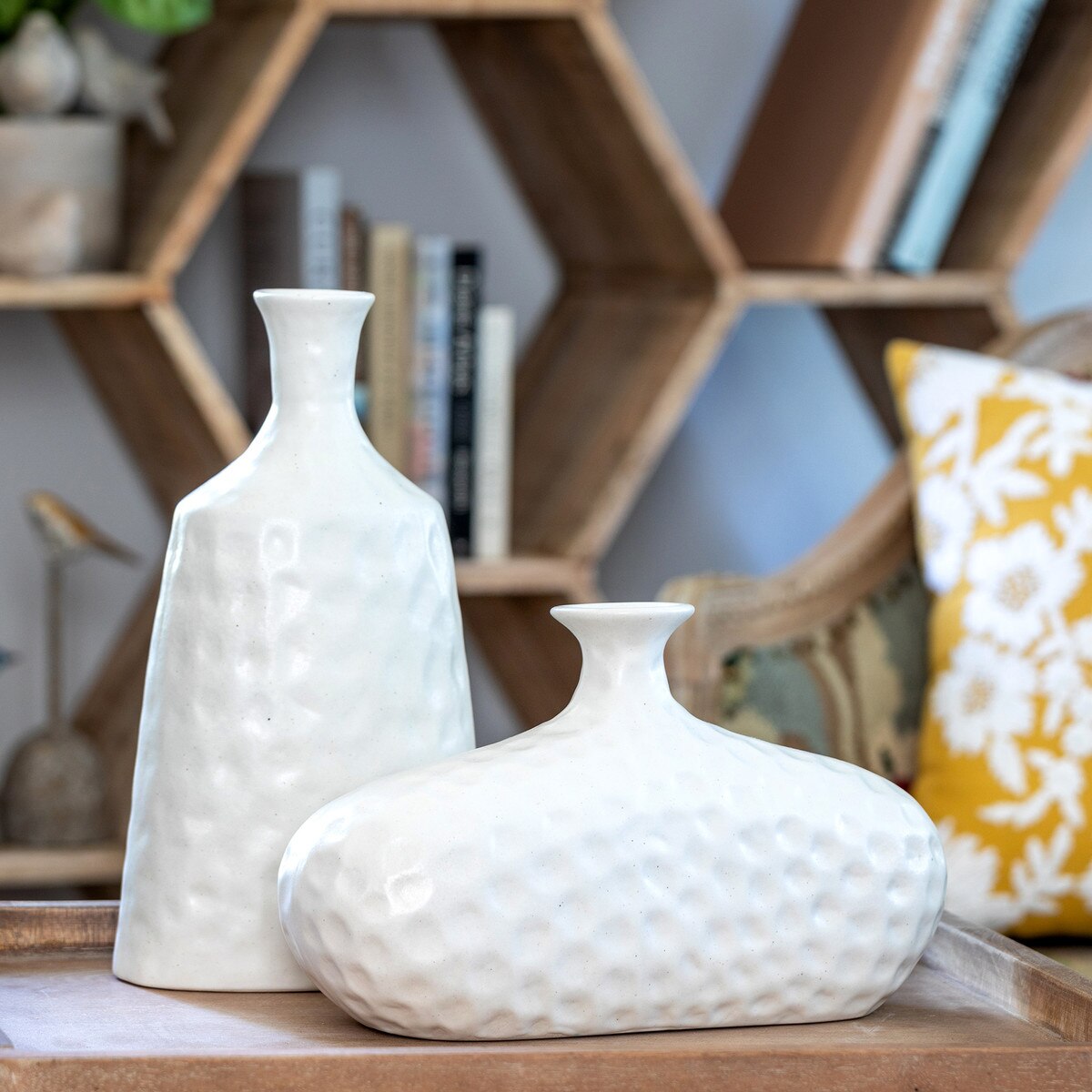 Seri Stoneware Bud Vase