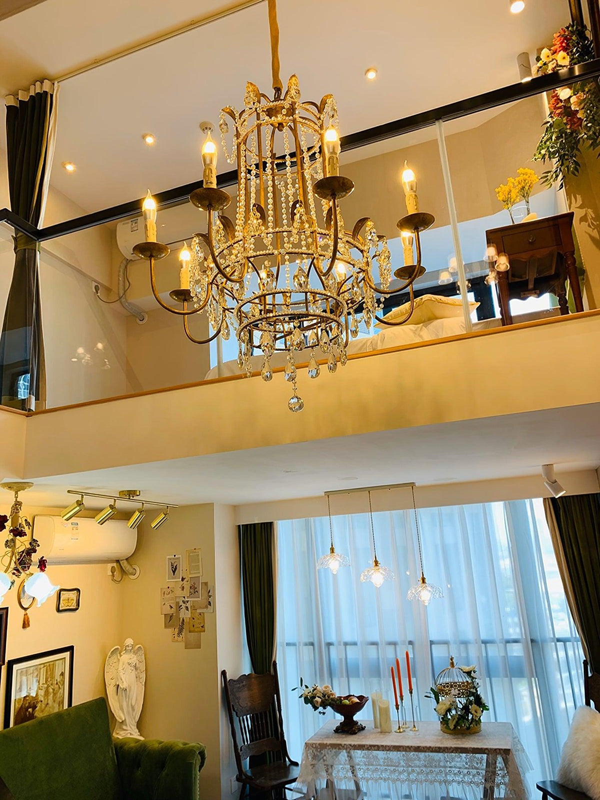 Early American Chandelier 25.2