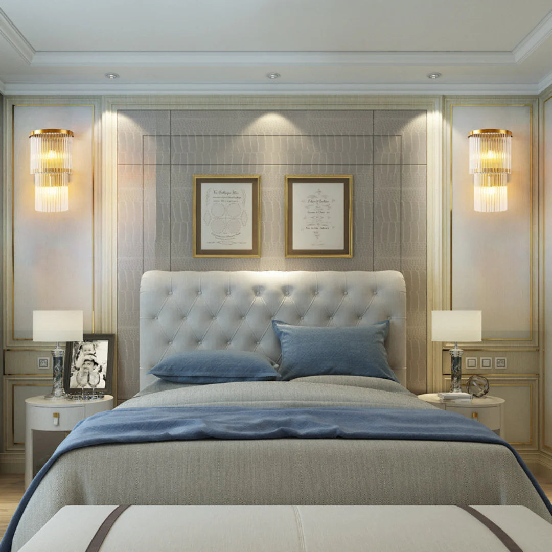 East Antique Brass Finish Wall Lamp