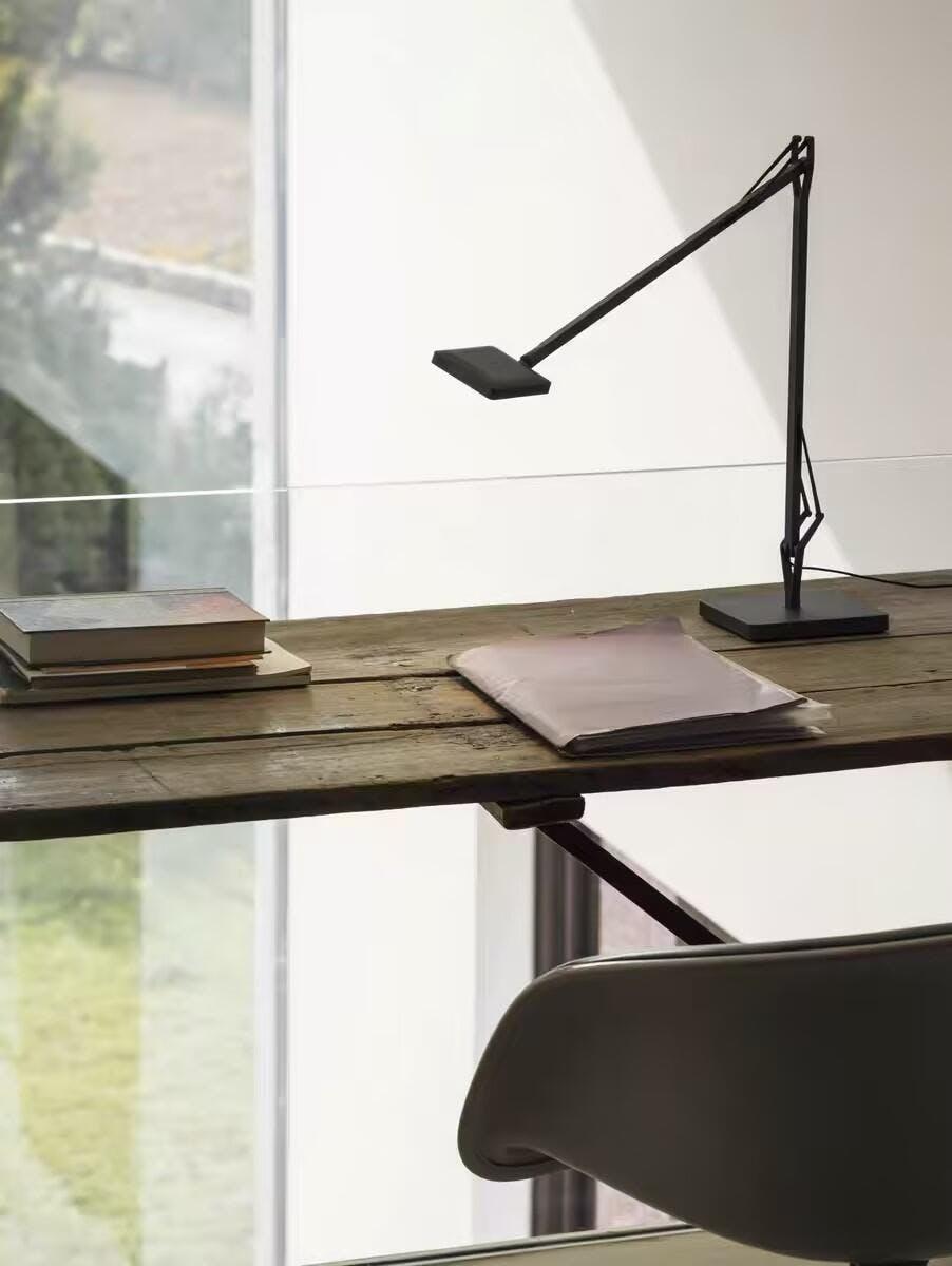 Edge Table Lamp 22.8