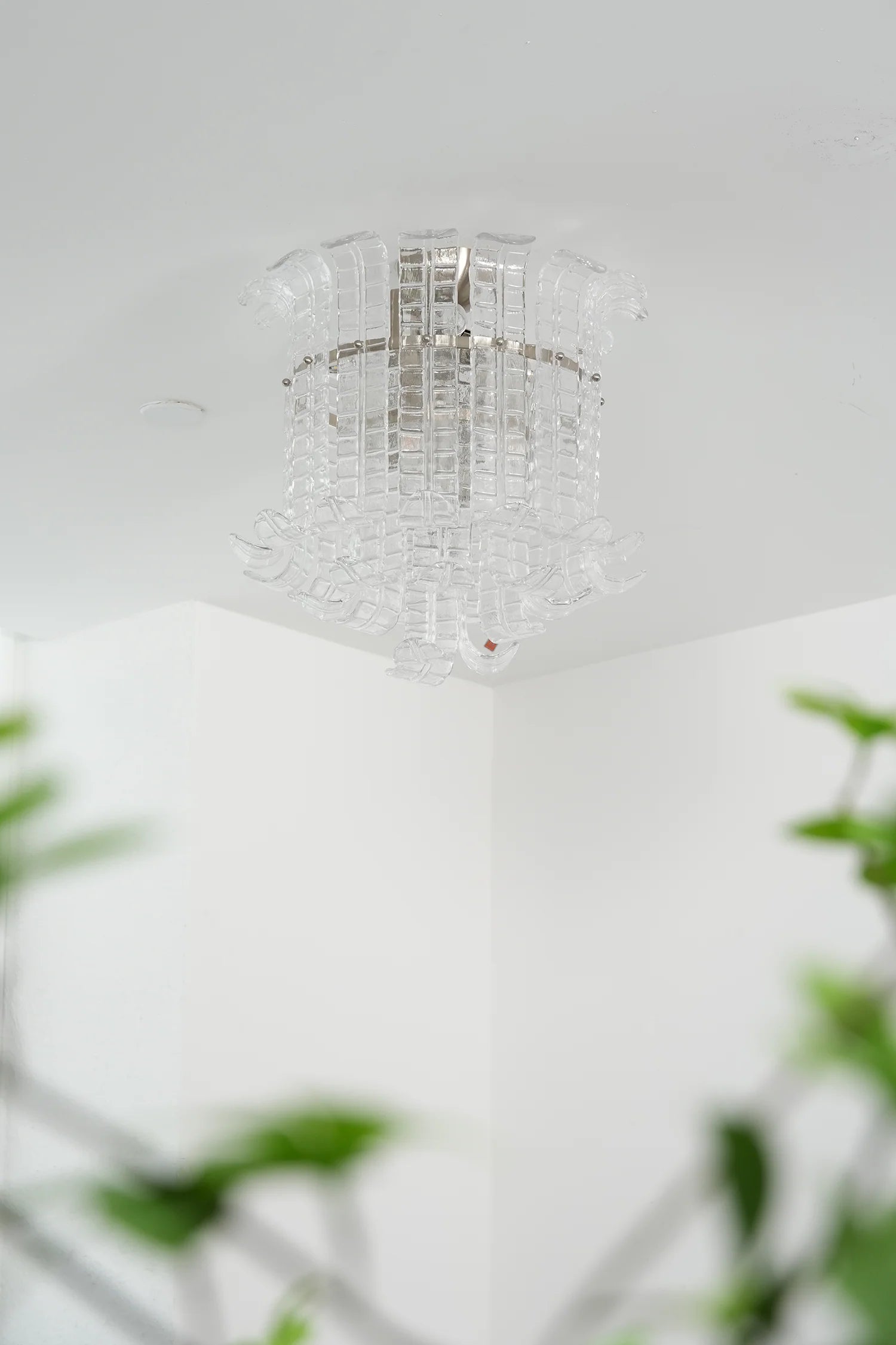 Elegant Murano Leaf Shaped Ceiling Lamp