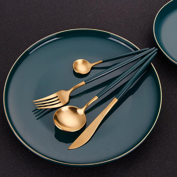 Eva Gold Tip Flatware