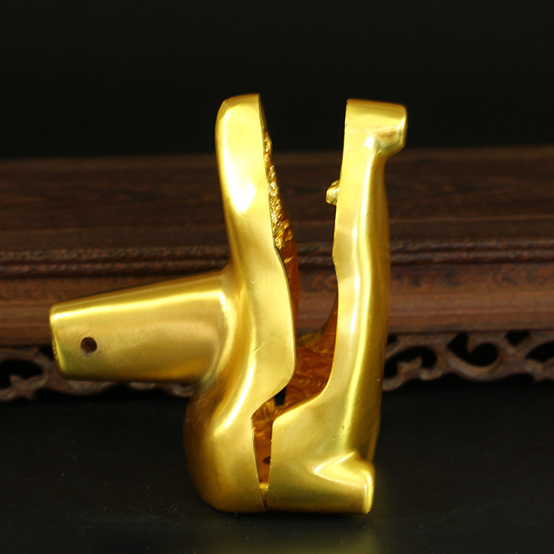 The mold is made of pottery clay, water and copper alloy, and is dedicated to Xizang Tridimensional Lotus Master