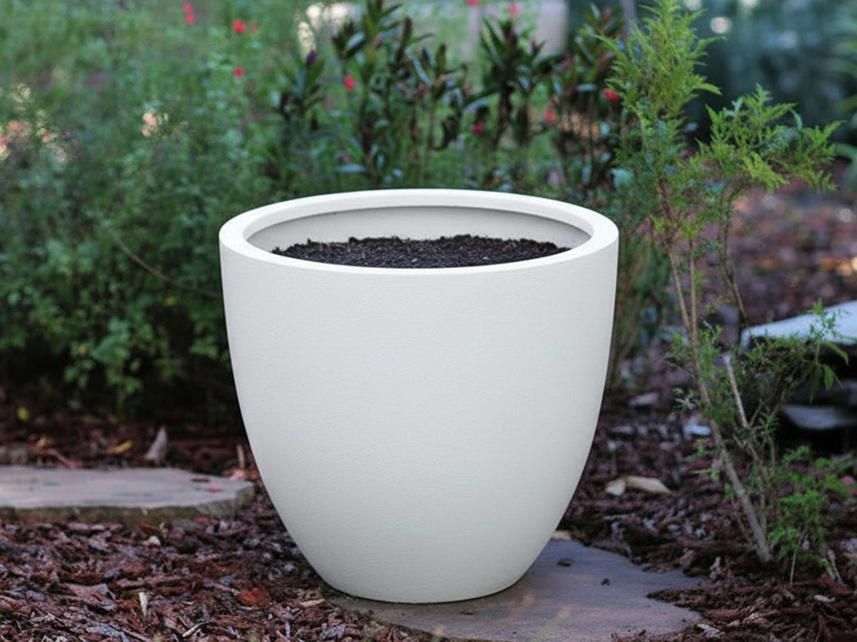 Deep Bowl Planter  By Plantatorem