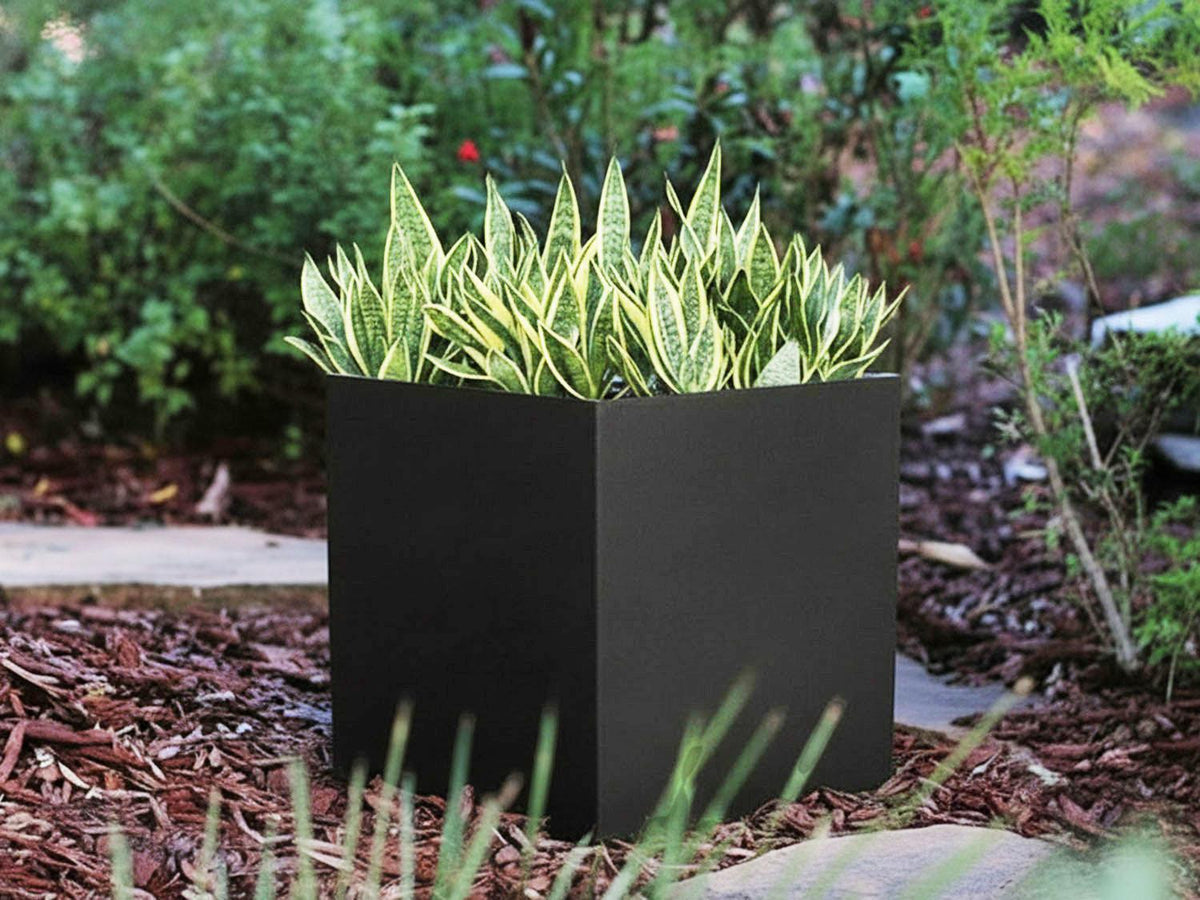 Cube Planter By Plantatorem