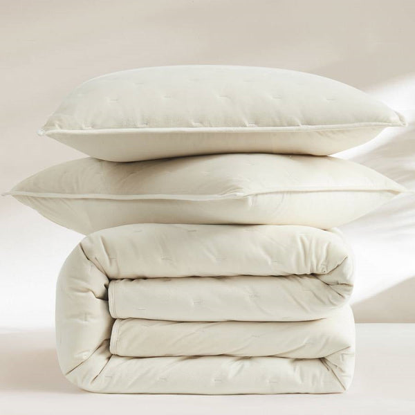 King/CAL King Size 3-Piece Cream Velvet Embroidered Super Soft Quilt Set