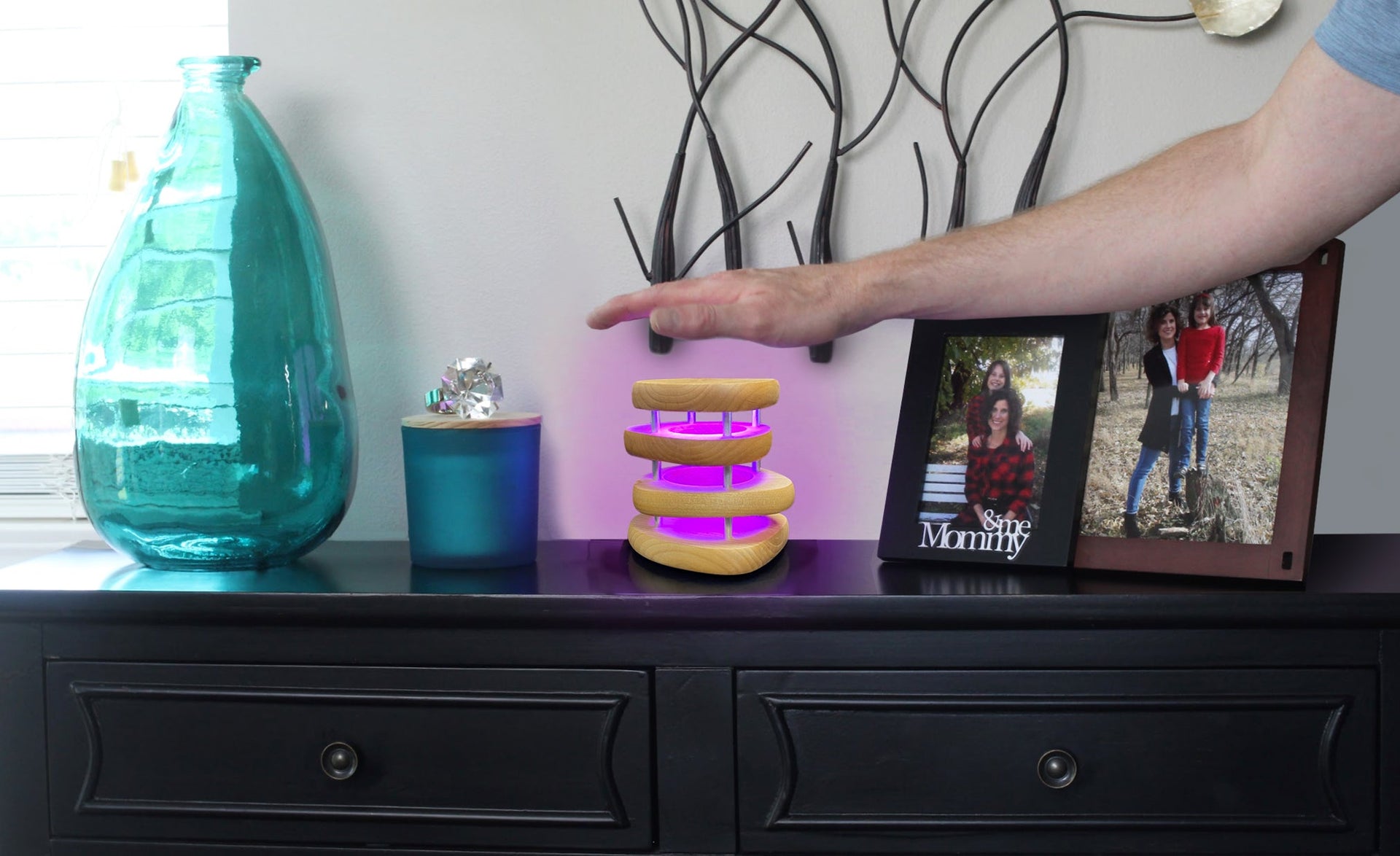 Mid-Century Design Friendship Lamp – Retro Wi-Fi Touch Lamp | Stay Connected Through Time & Distance