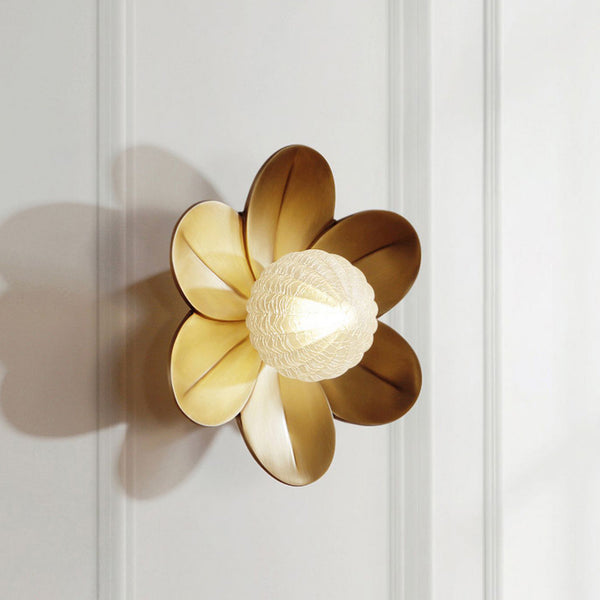 Gigi Wall Lamp