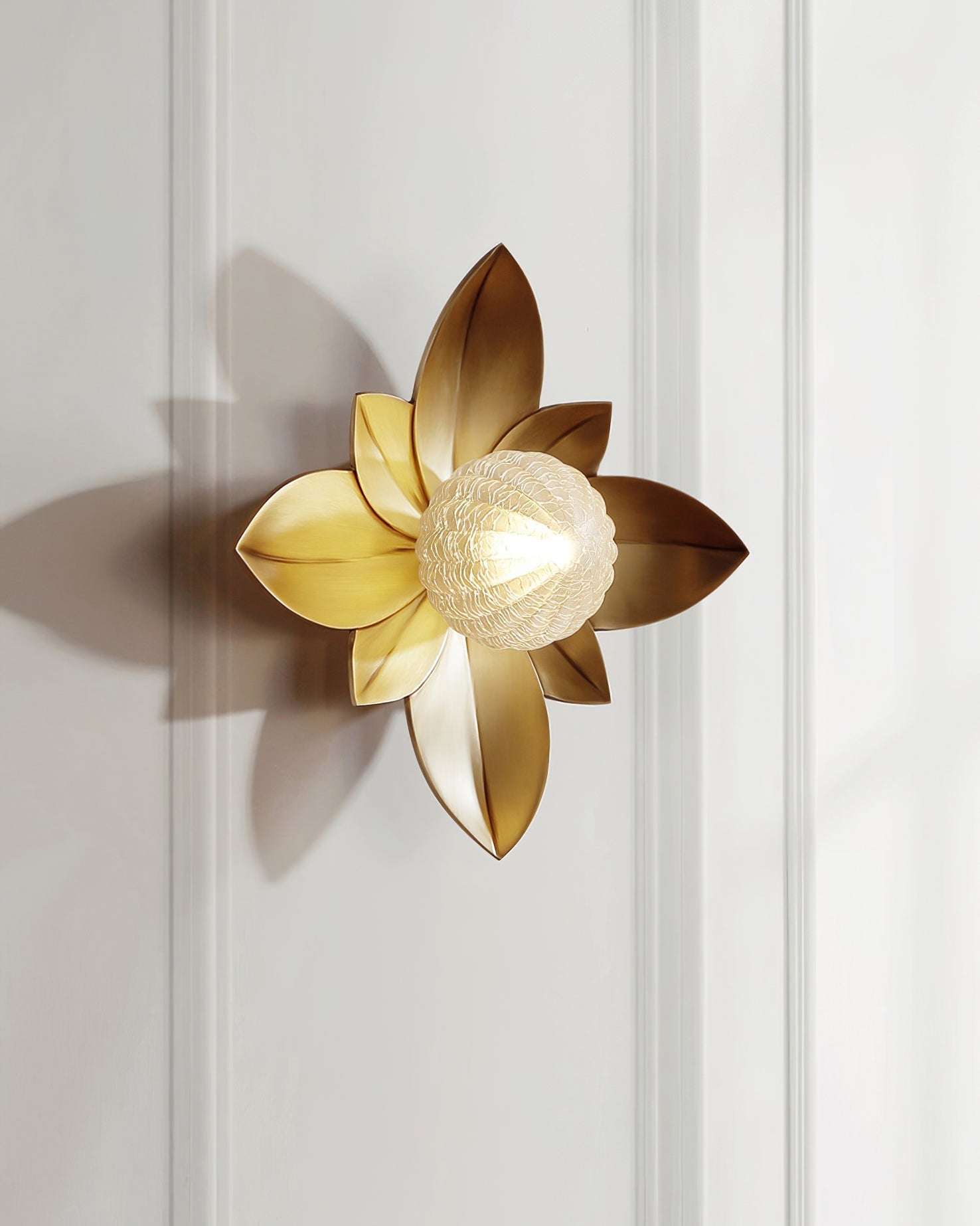 Gigi Wall Lamp