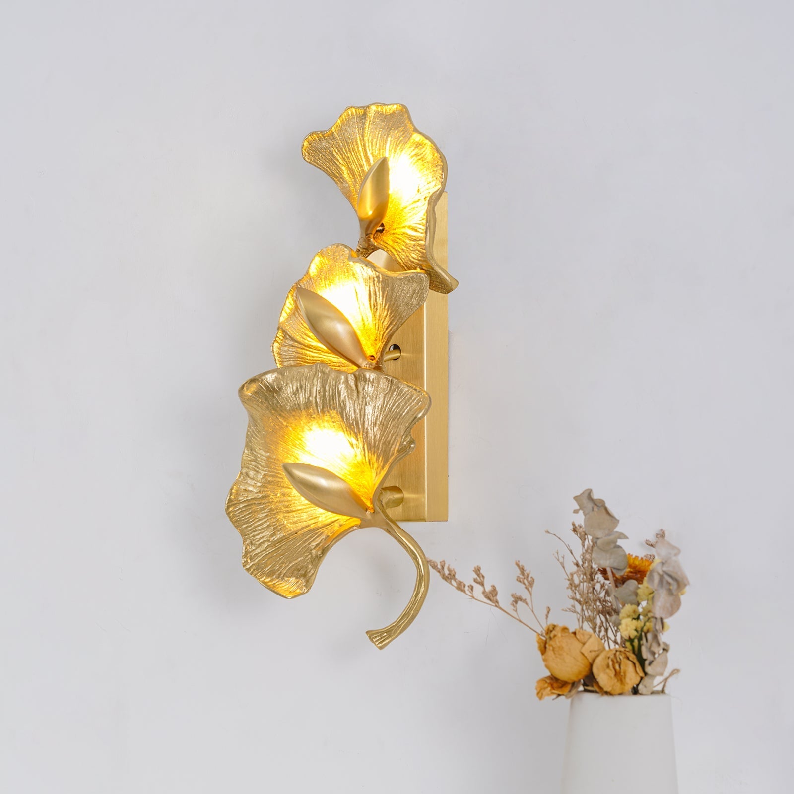 Ginkgo Leaf Wall Lamp