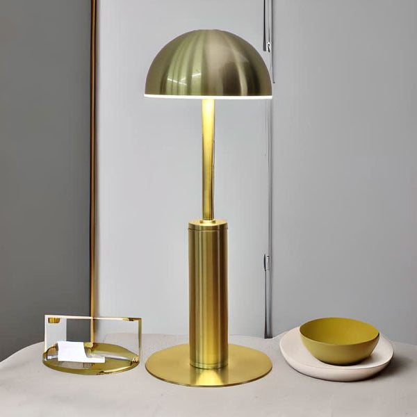 Warm Cordless™ Lamp Iluminating