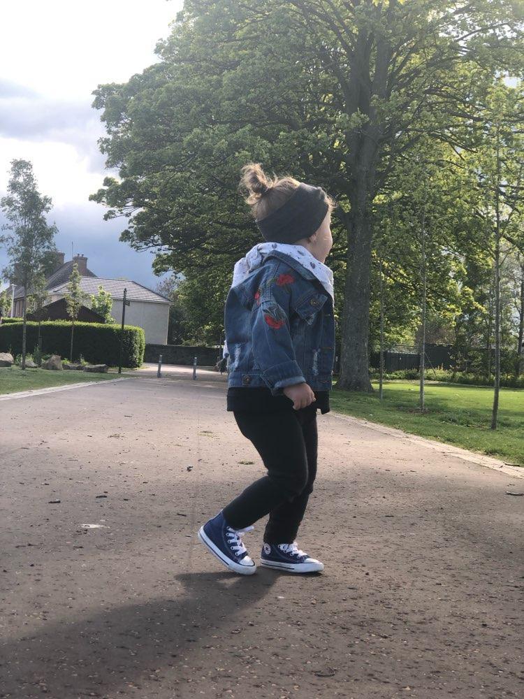 Modern Luxury Baby Girls Outerwear Jeans Coat Ripped Embroidery Jackets For Girls With Roses