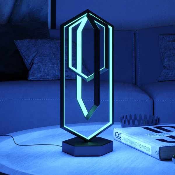 Geometric Table Lamp Iluminating