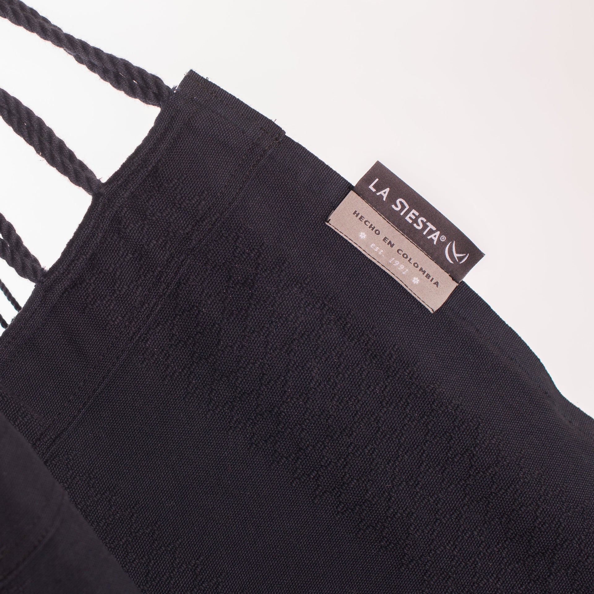 Udine Organic Onyx - Organic Cotton Hammock Chair with FSC® certified Eucalyptus Stand