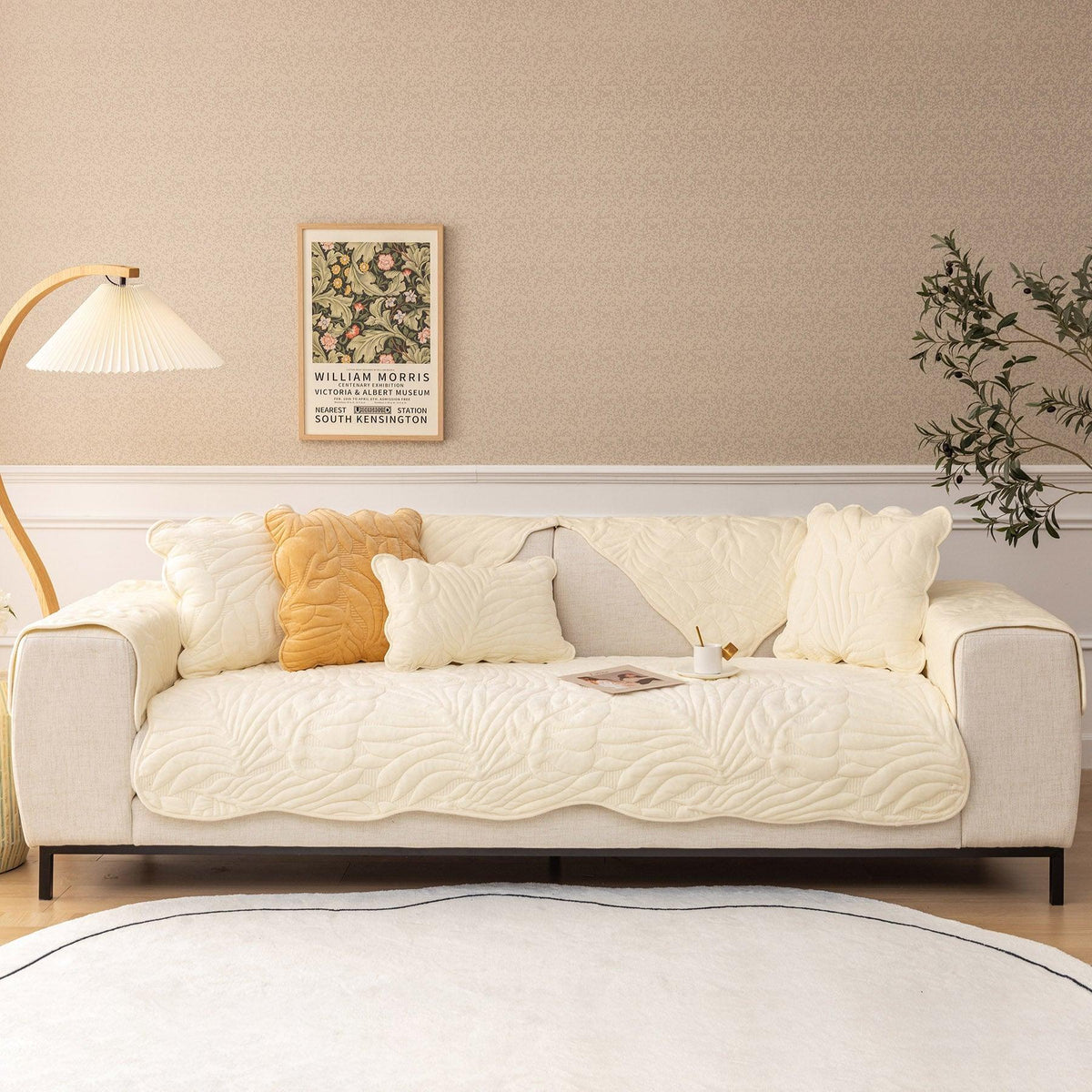 Soft Velvet Plush Non-Slip Sofa Cover Quilted Palm Leaves Sofa Seat Pad for Kids and Pets