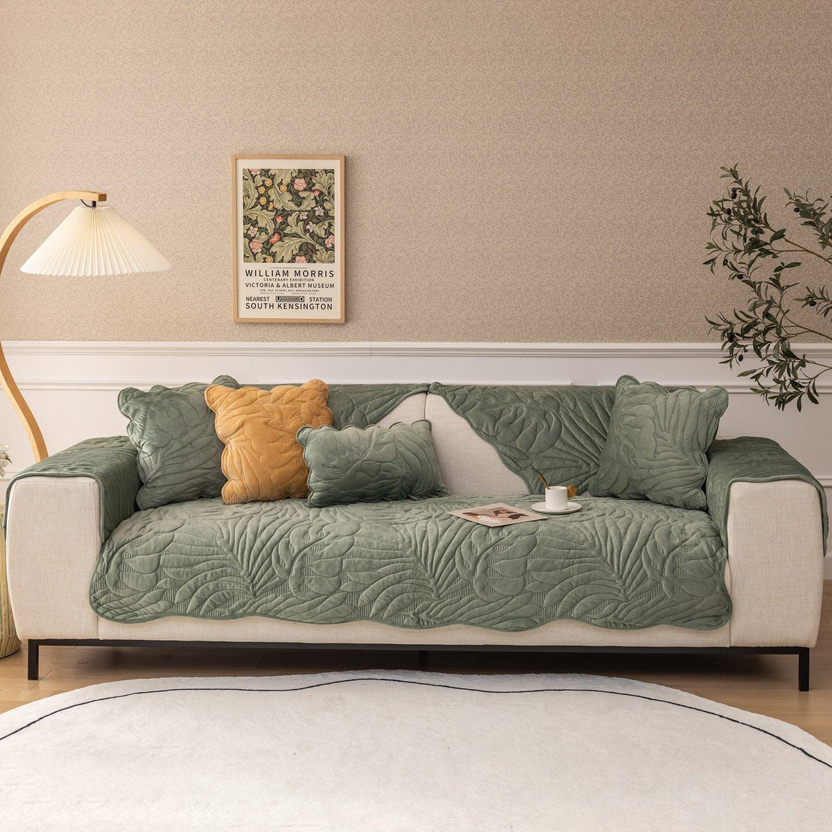 Soft Velvet Plush Non-Slip Sofa Cover Quilted Palm Leaves Sofa Seat Pad for Kids and Pets