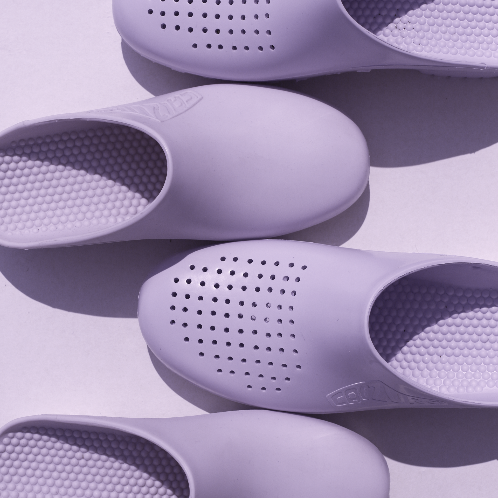 Calzuro Classic With Holes Lavender