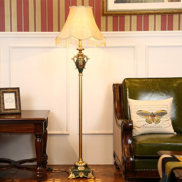 Qiseyuncai European style living room floor lamp garden creative country retro personality study bedroom bedside vertical lamps