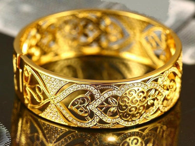 Dubai gold collection bangle with beautiful white zircons