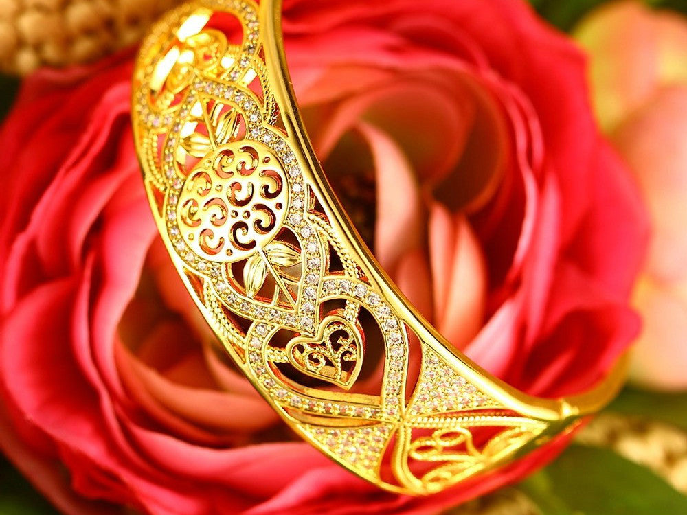 Dubai gold collection bangle with beautiful white zircons