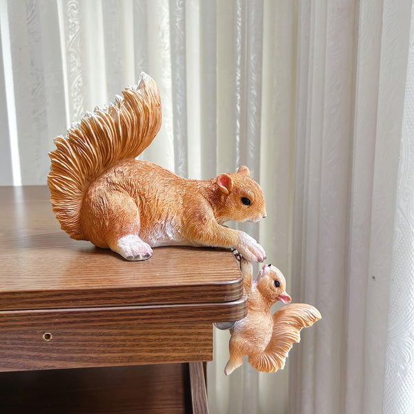 Handcrafted Realistic Mother and Baby Squirrel Climbing Garden Statue