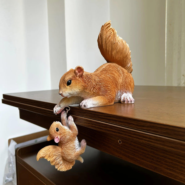 Handcrafted Realistic Mother and Baby Squirrel Climbing Garden Statue