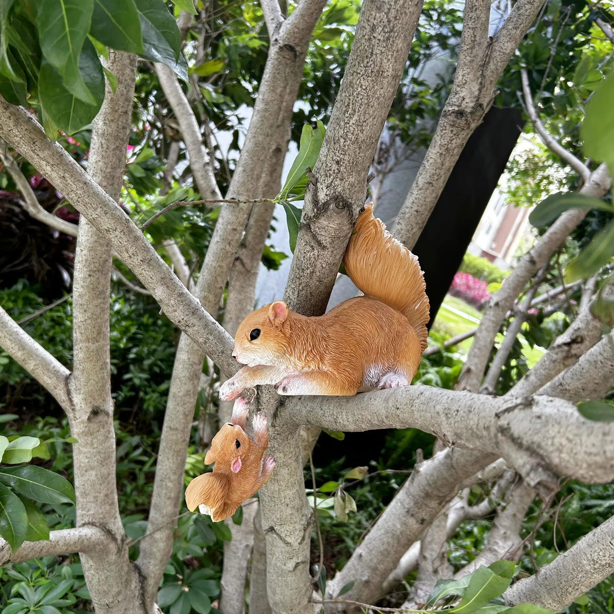 Handcrafted Realistic Mother and Baby Squirrel Climbing Garden Statue